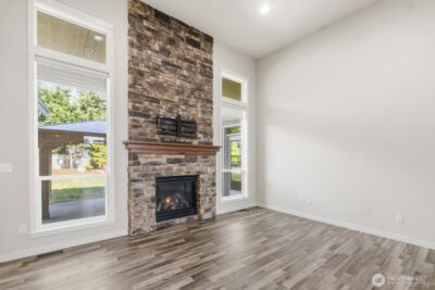 6823 47th Avenue NE, Olympia, WA 98516 - Photo 9