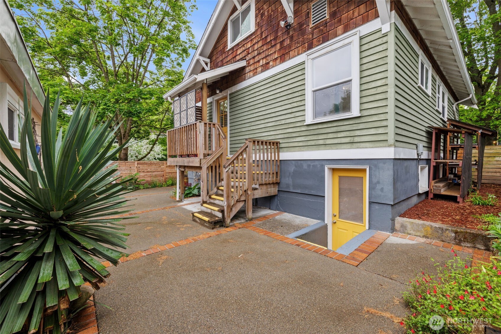 902 22nd Avenue , Seattle, WA 98122