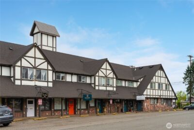 7902 27th Street W, University Place, WA 98466-5210 - Photo 2