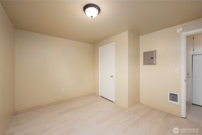 7902 27th Street W, University Place, WA 98466-5210 - Photo 6