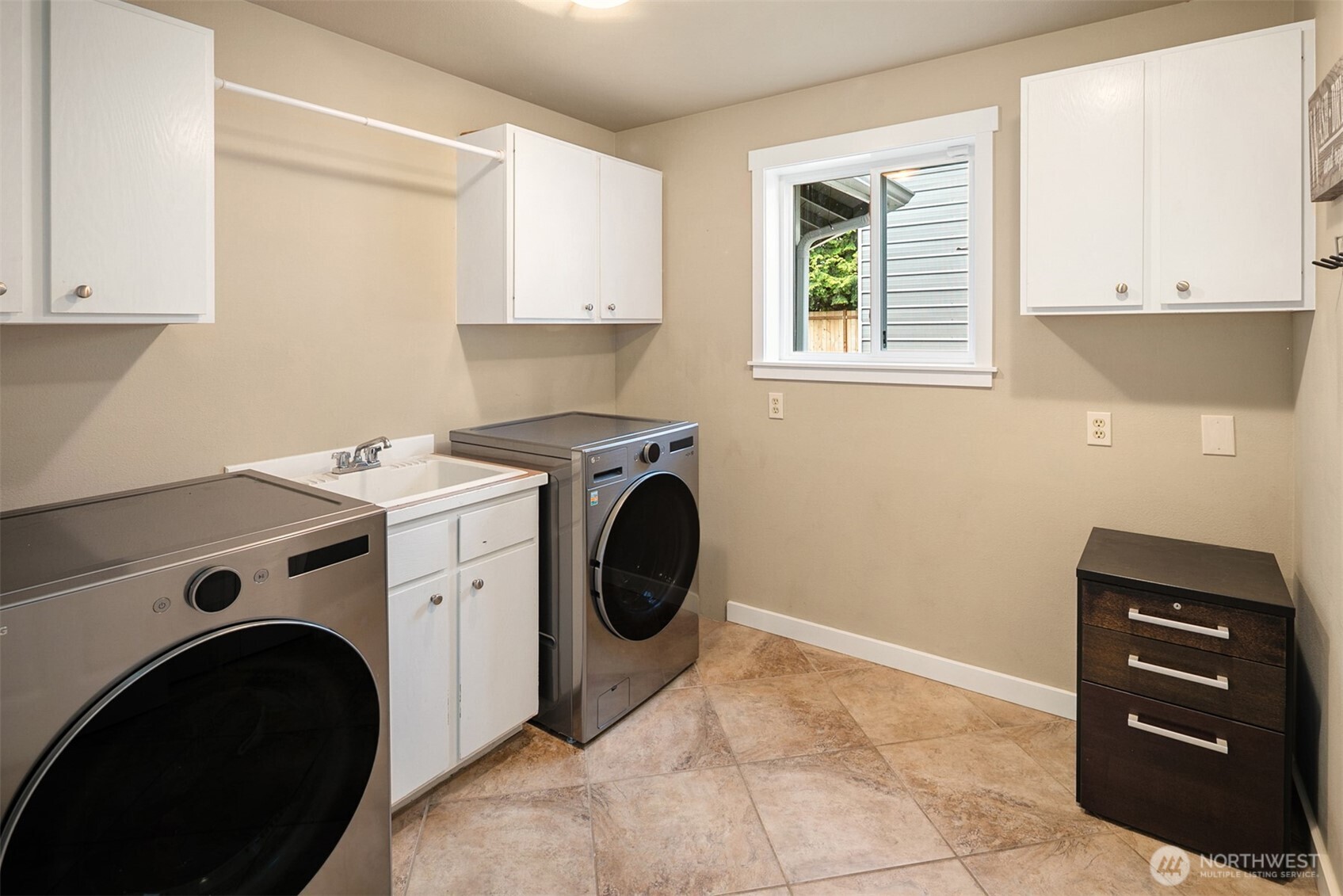 21118 SE 137th Place , Issaquah, WA 98027