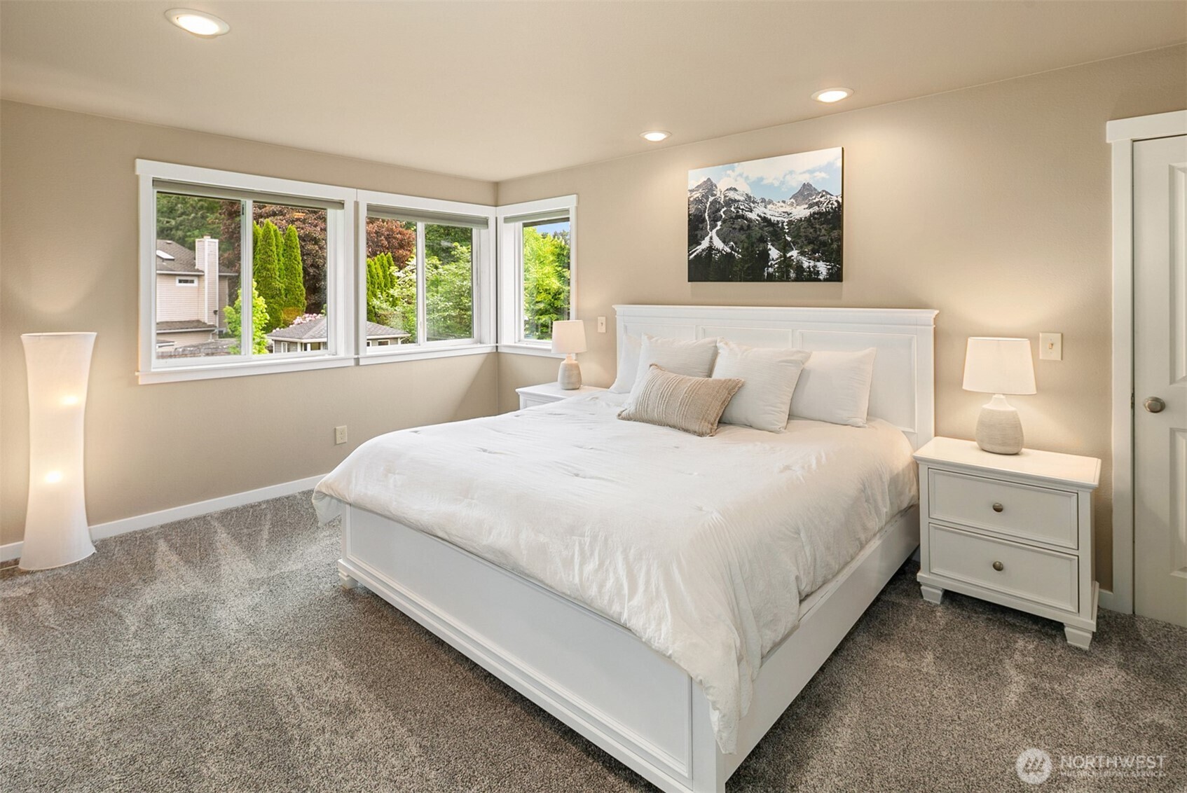 21118 SE 137th Place , Issaquah, WA 98027
