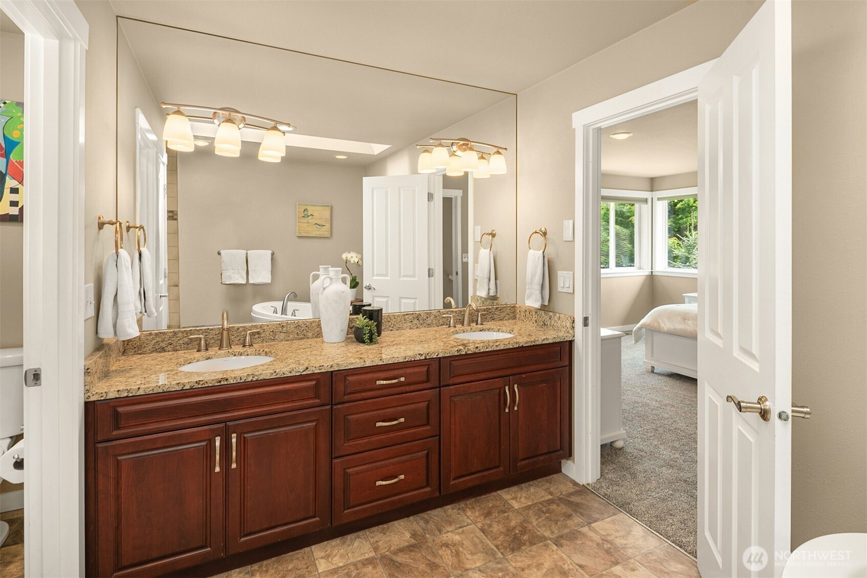 21118 SE 137th Place , Issaquah, WA 98027