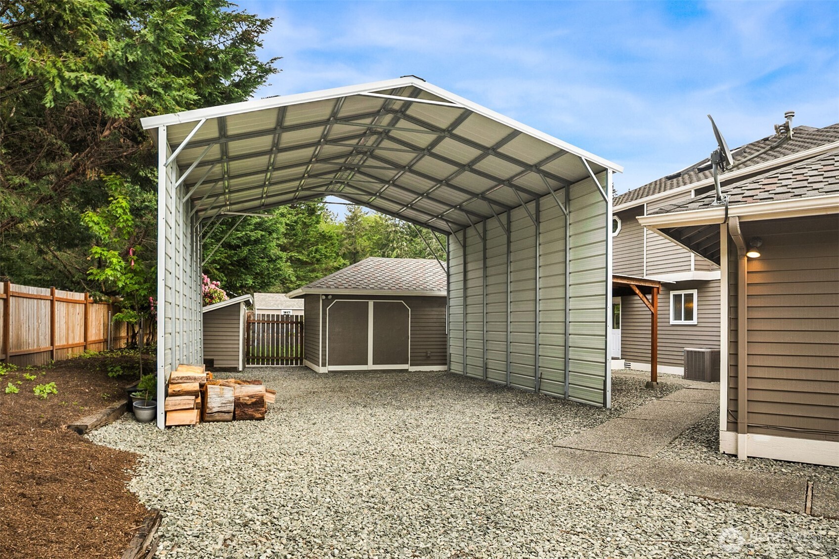 21118 SE 137th Place , Issaquah, WA 98027