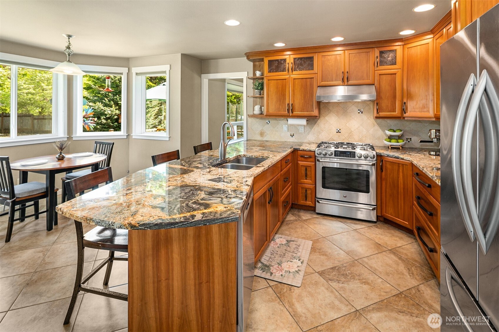 21118 SE 137th Place , Issaquah, WA 98027