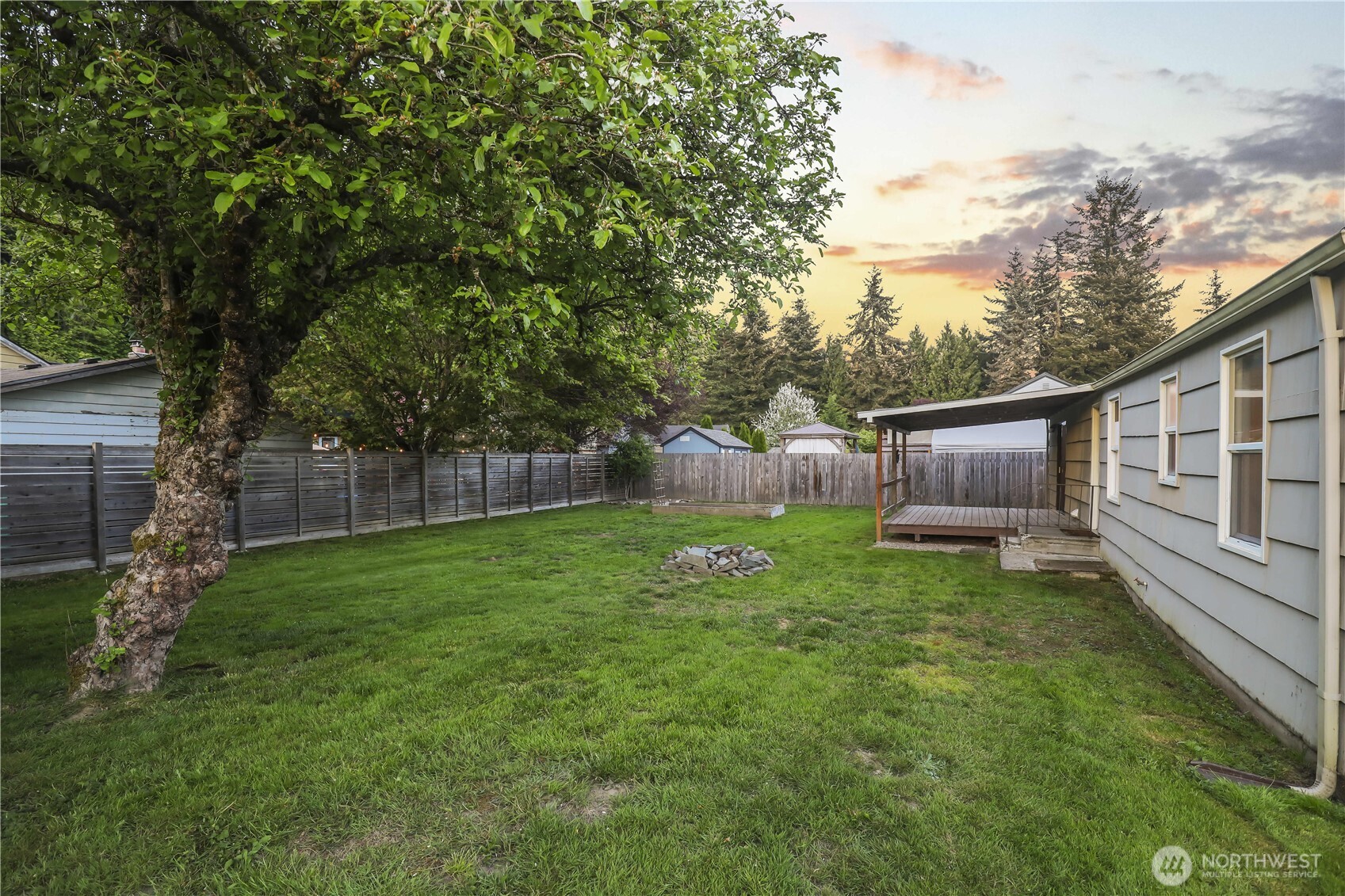 3608 SE 5th Place , Renton, WA 98058