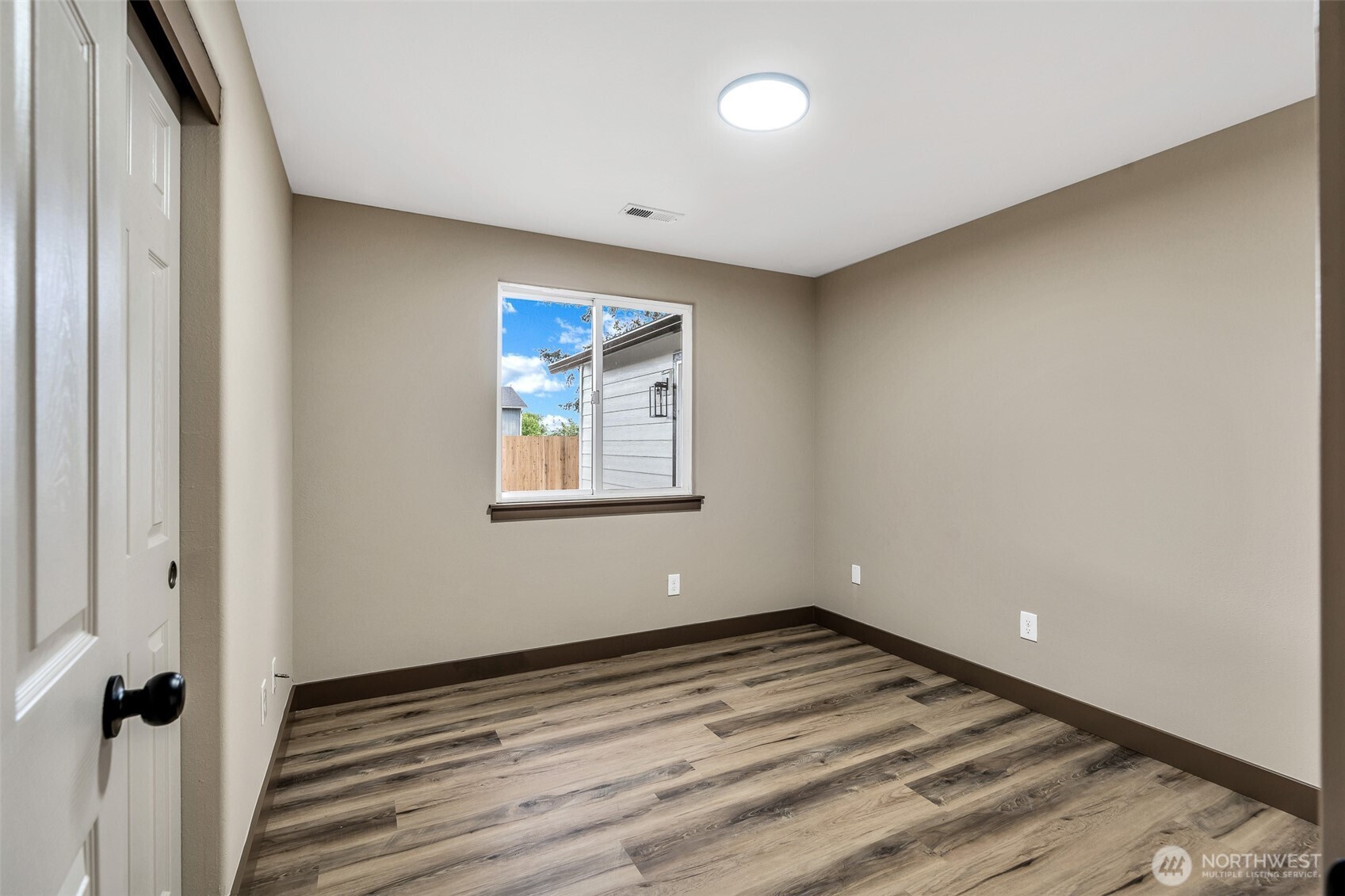 15910 NE Noble Street , Vancouver, WA 98662