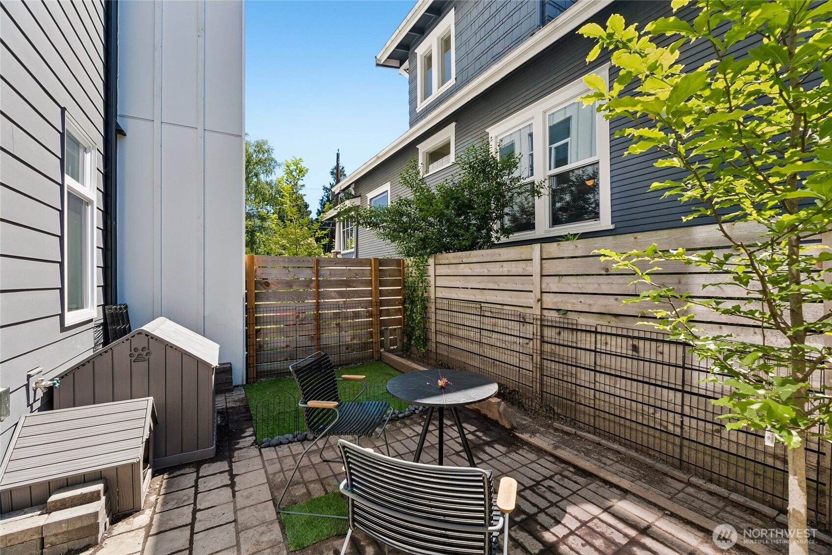 2925 39th Avenue SW, Seattle, WA 98116
