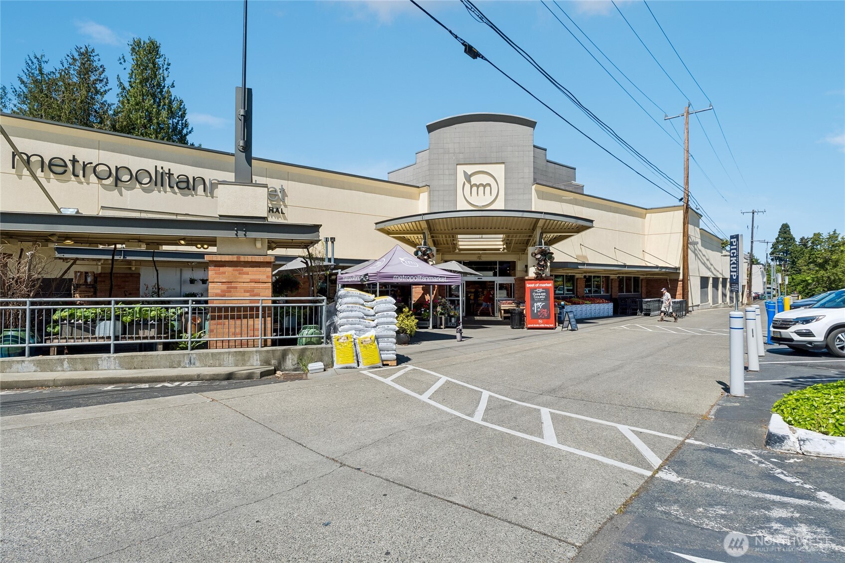 2925 39th Avenue SW, Seattle, WA 98116