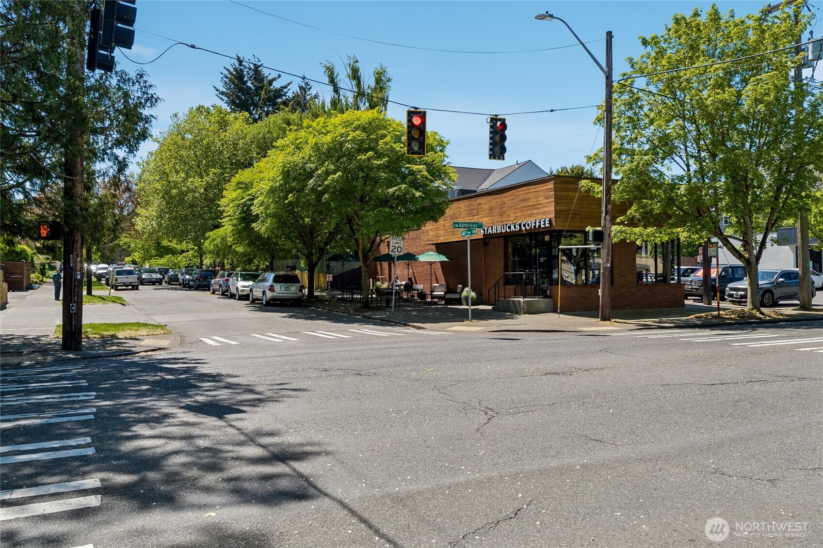 2925 39th Avenue SW, Seattle, WA 98116