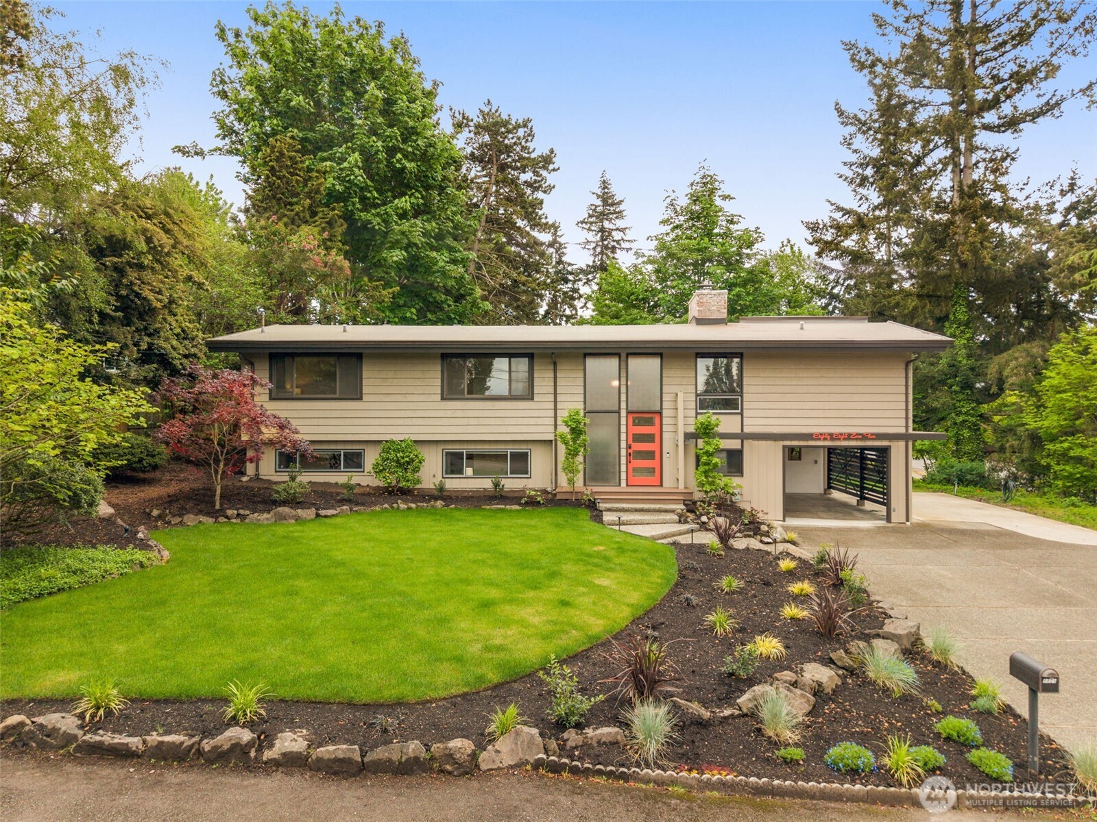 8805 SE 39th Street , Mercer Island, WA 98040