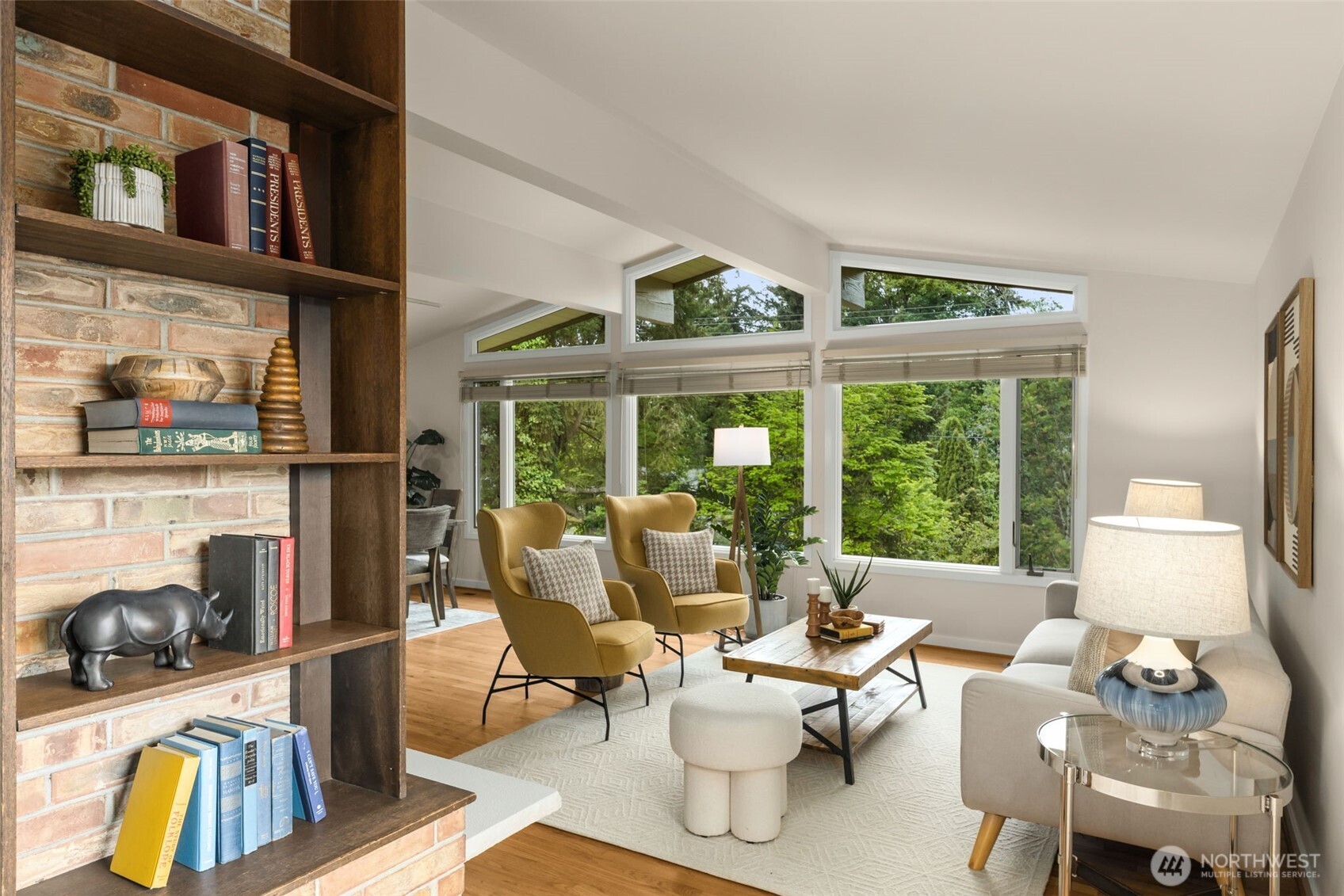 8805 SE 39th Street , Mercer Island, WA 98040