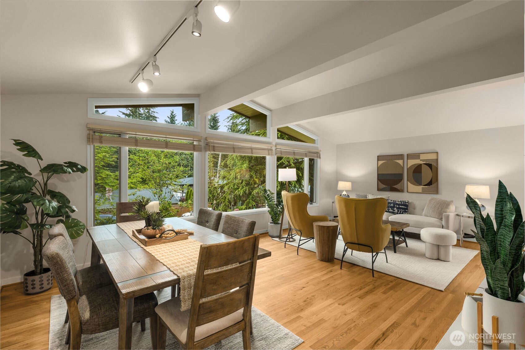 8805 SE 39th Street , Mercer Island, WA 98040