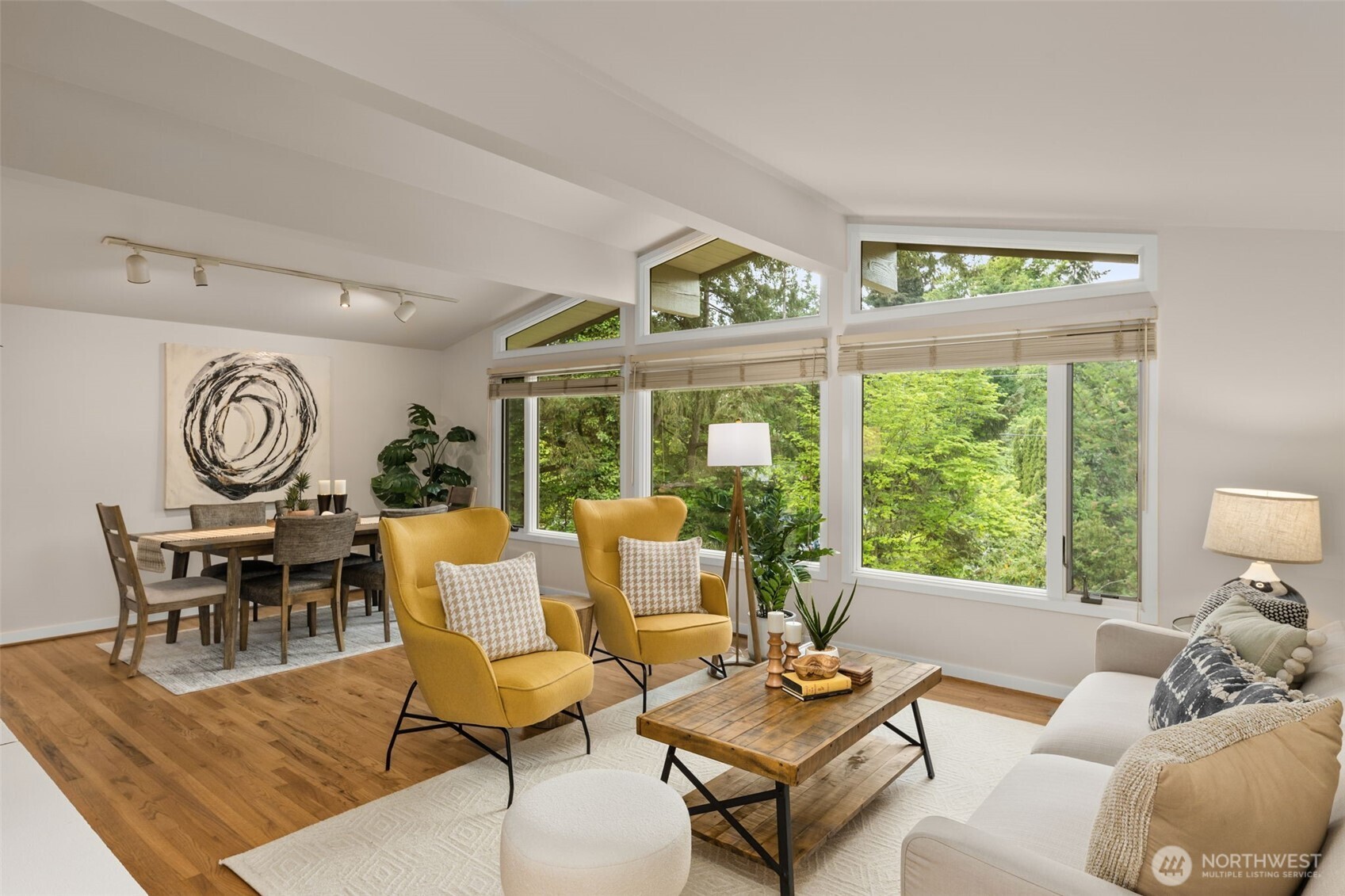 8805 SE 39th Street , Mercer Island, WA 98040