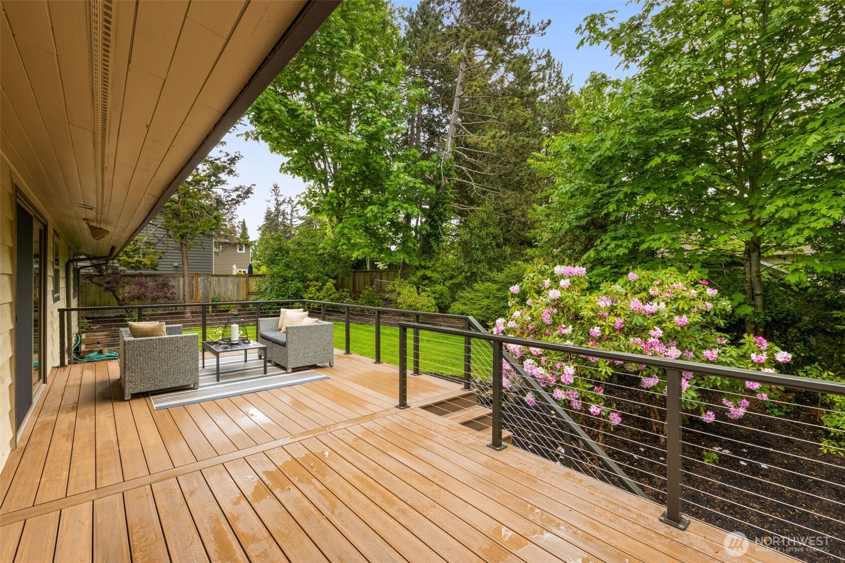 8805 SE 39th Street , Mercer Island, WA 98040
