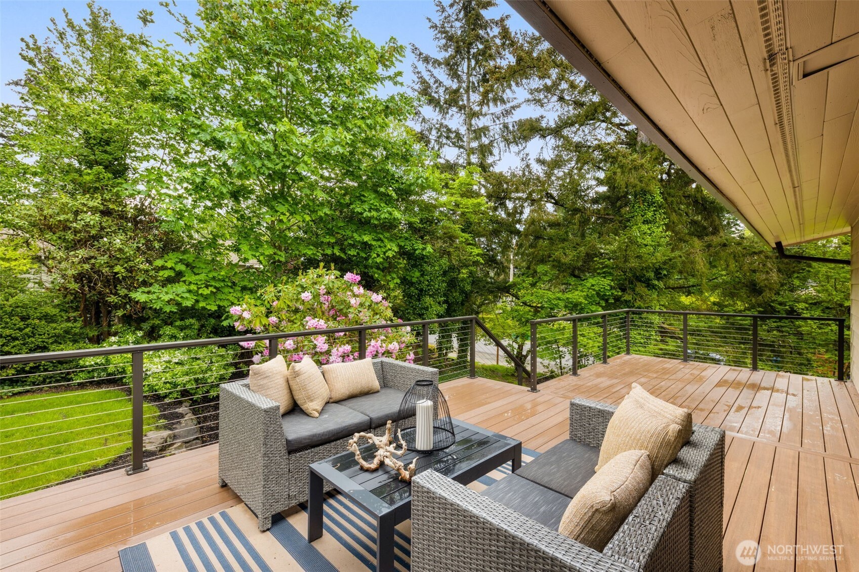 8805 SE 39th Street , Mercer Island, WA 98040