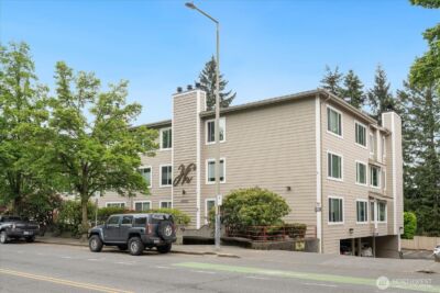 12027 15th Avenue NE #305, Seattle, WA 98125