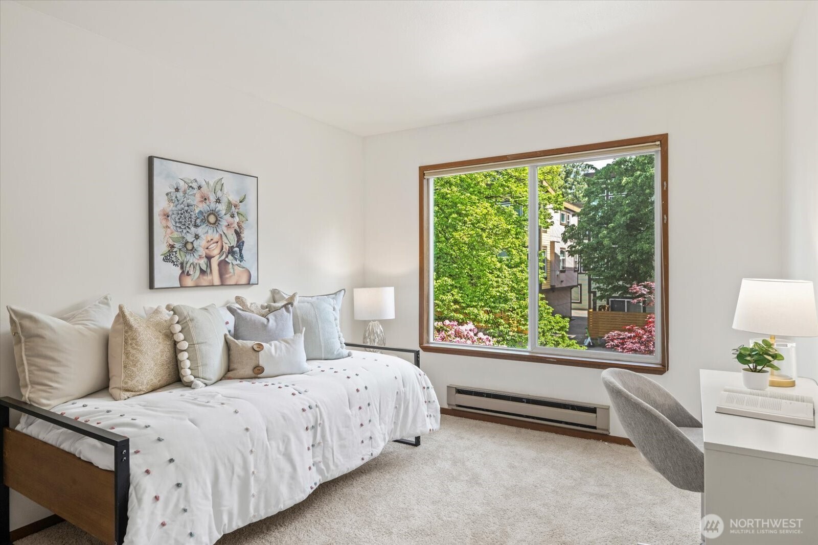 12027 15th Avenue NE #305, Seattle, WA 98125