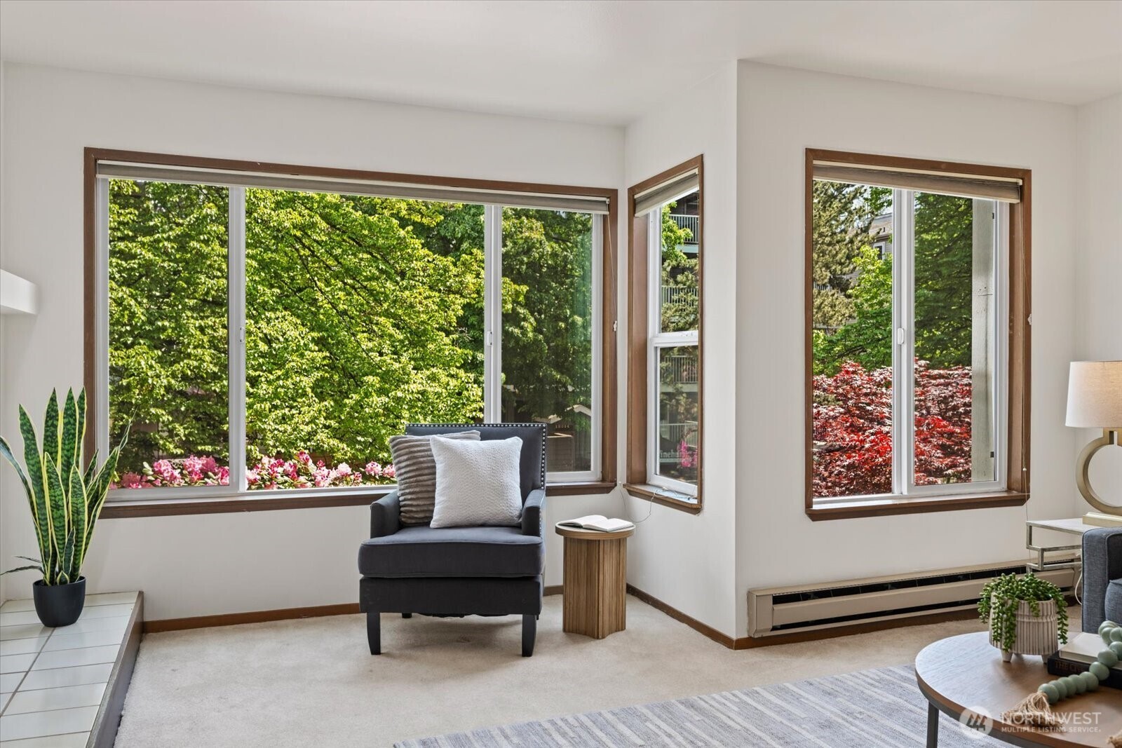 12027 15th Avenue NE #305, Seattle, WA 98125