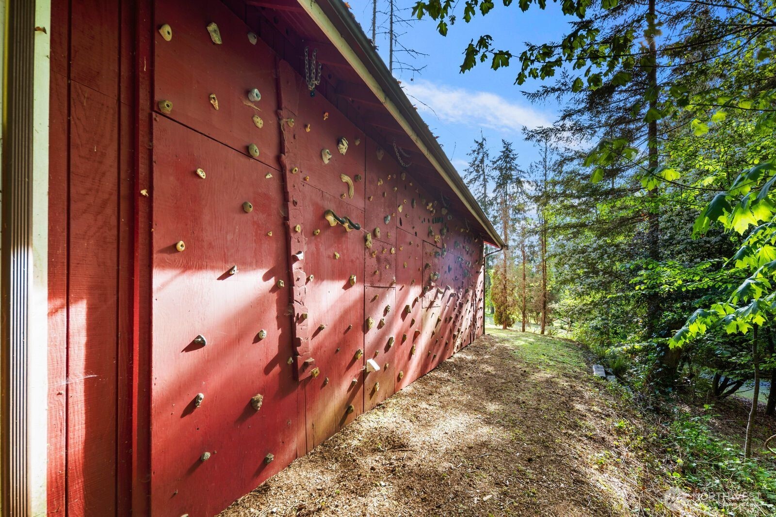16464 239th Avenue SE, Issaquah, WA 98027