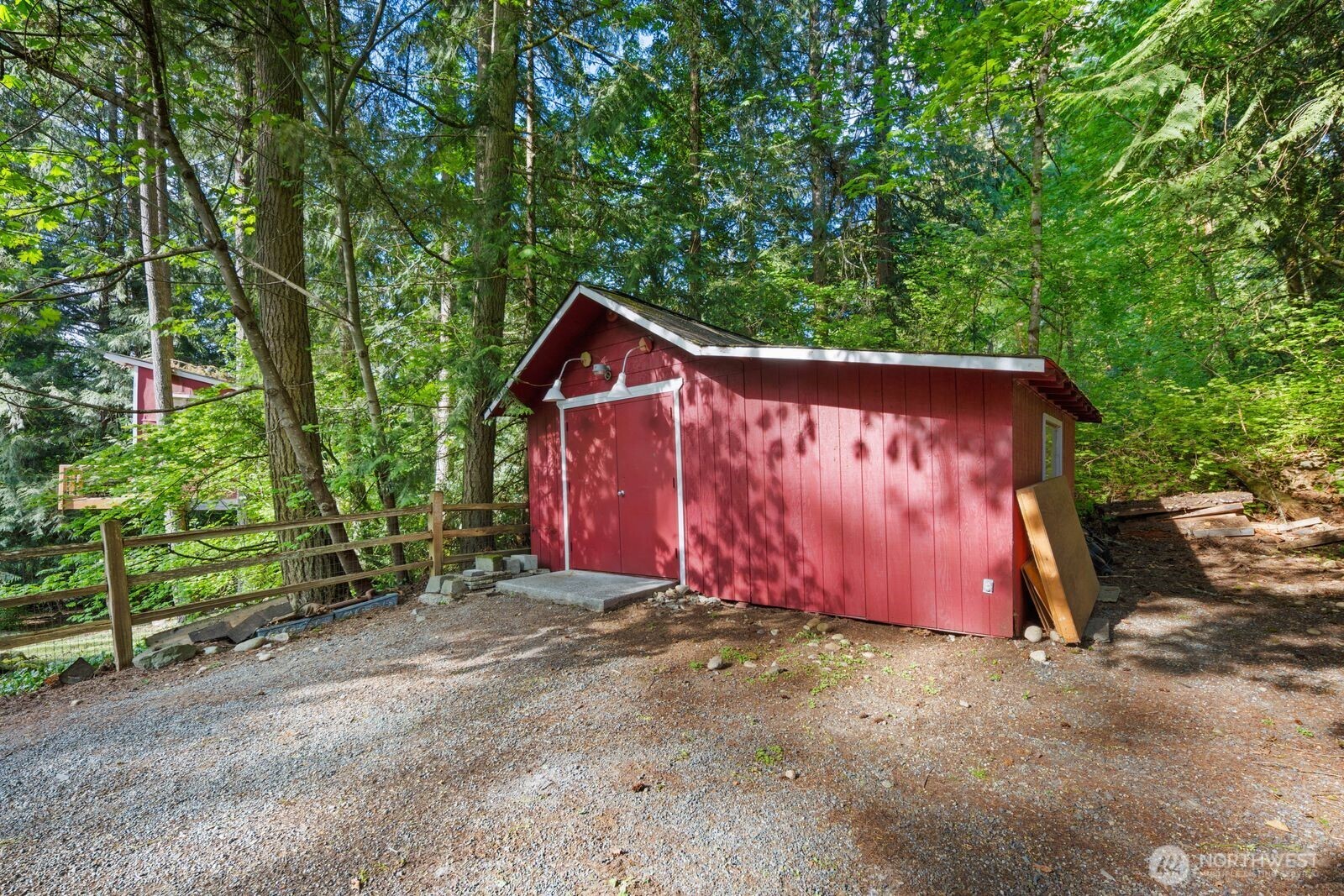 16464 239th Avenue SE, Issaquah, WA 98027