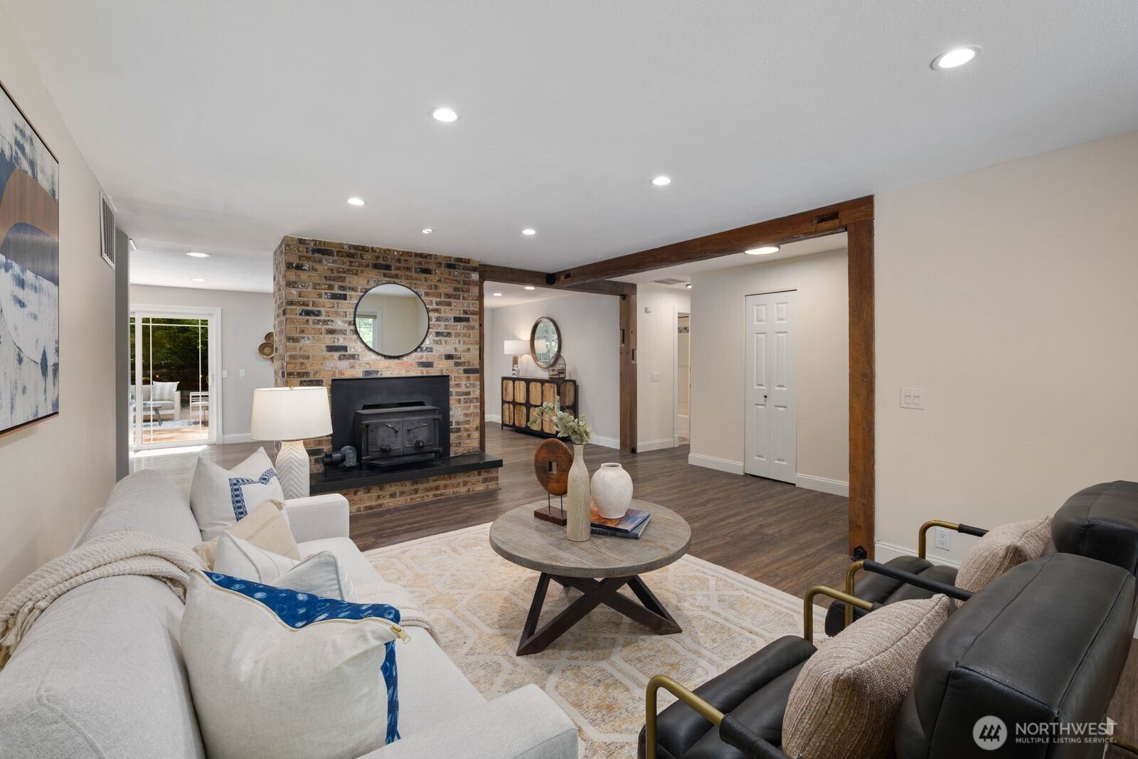 16464 239th Avenue SE, Issaquah, WA 98027