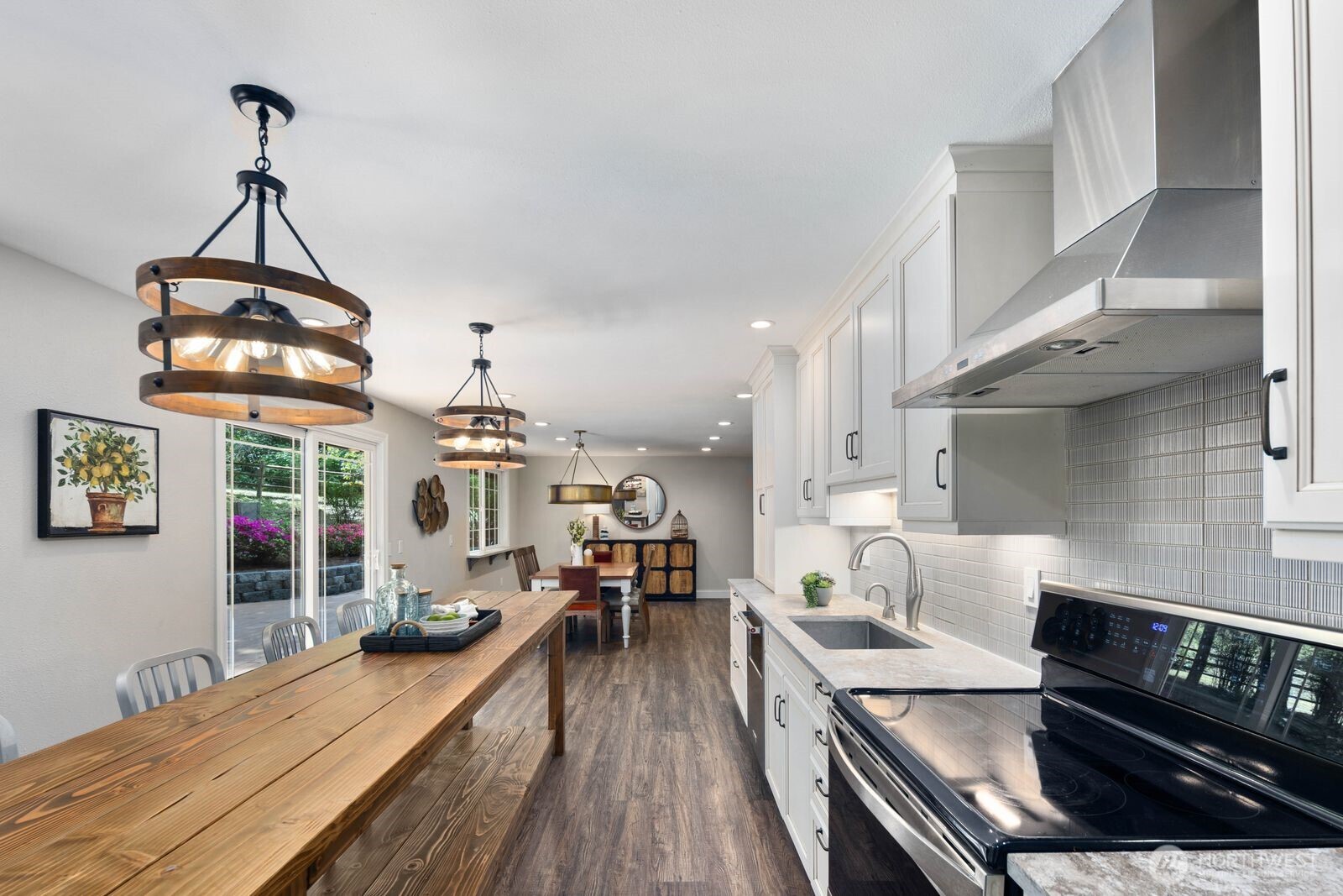 16464 239th Avenue SE, Issaquah, WA 98027