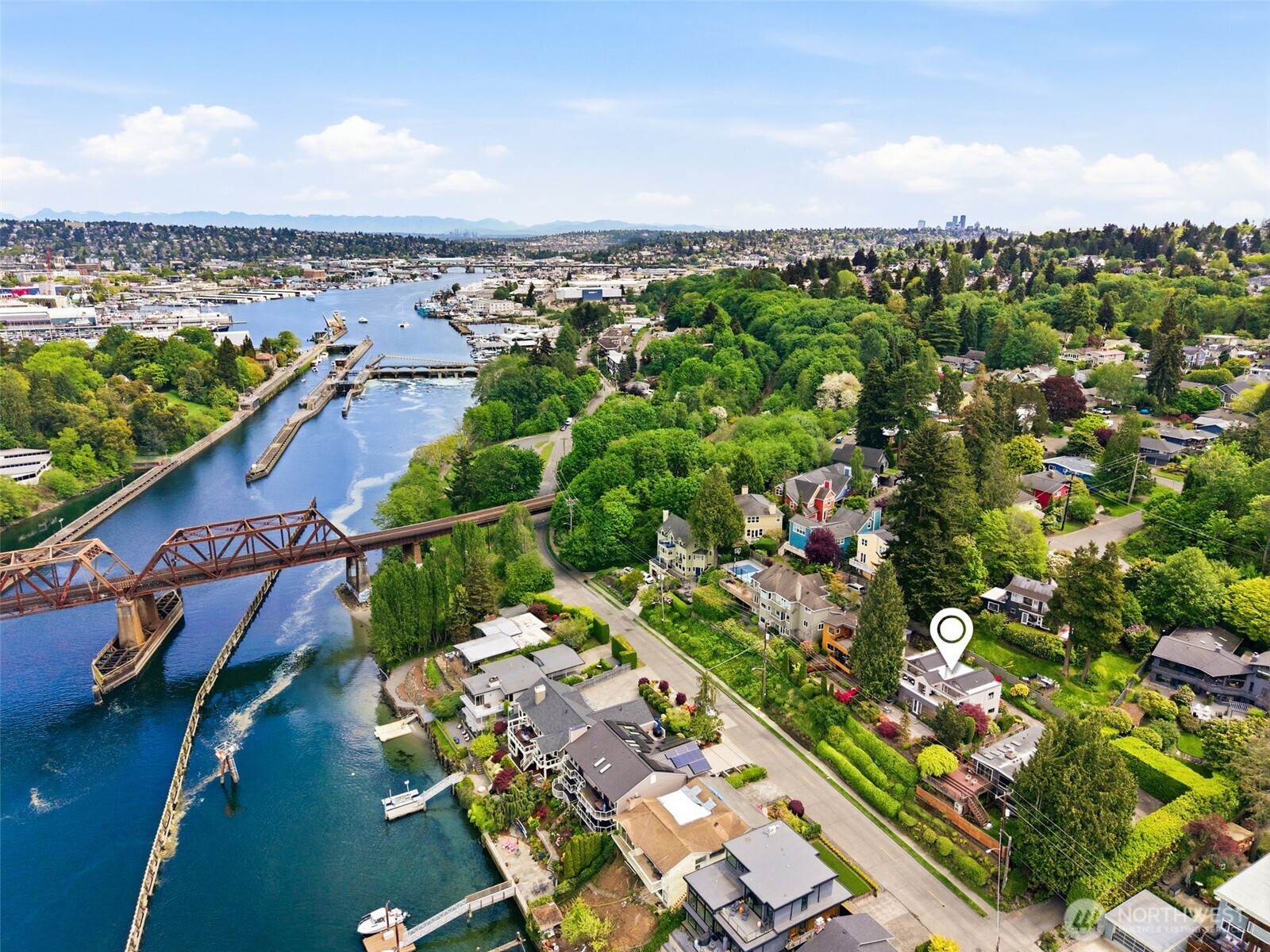 3607 W W Commodore Way , Seattle, WA 98199