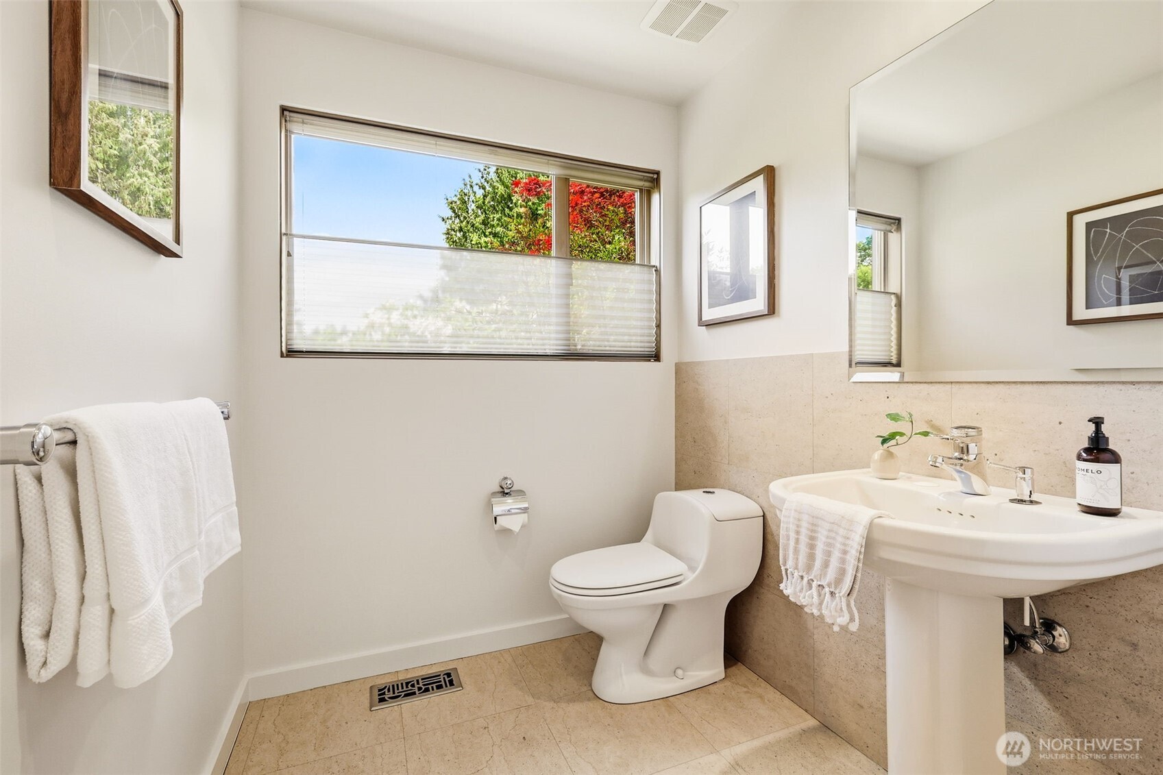 3607 W W Commodore Way , Seattle, WA 98199