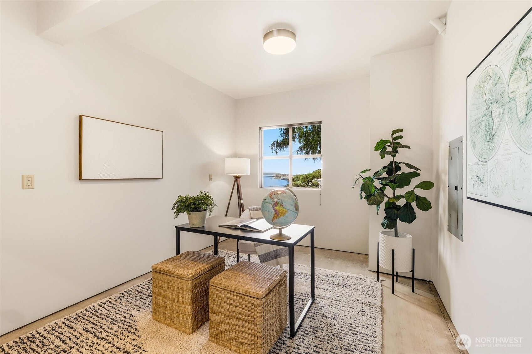 3607 W W Commodore Way , Seattle, WA 98199