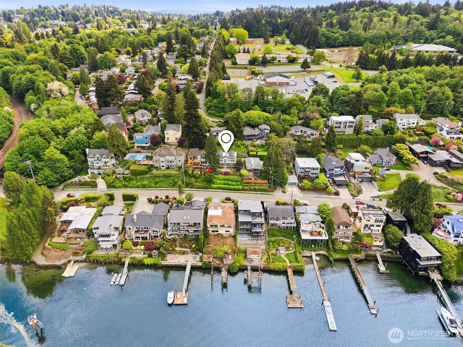 3607 W W Commodore Way , Seattle, WA 98199