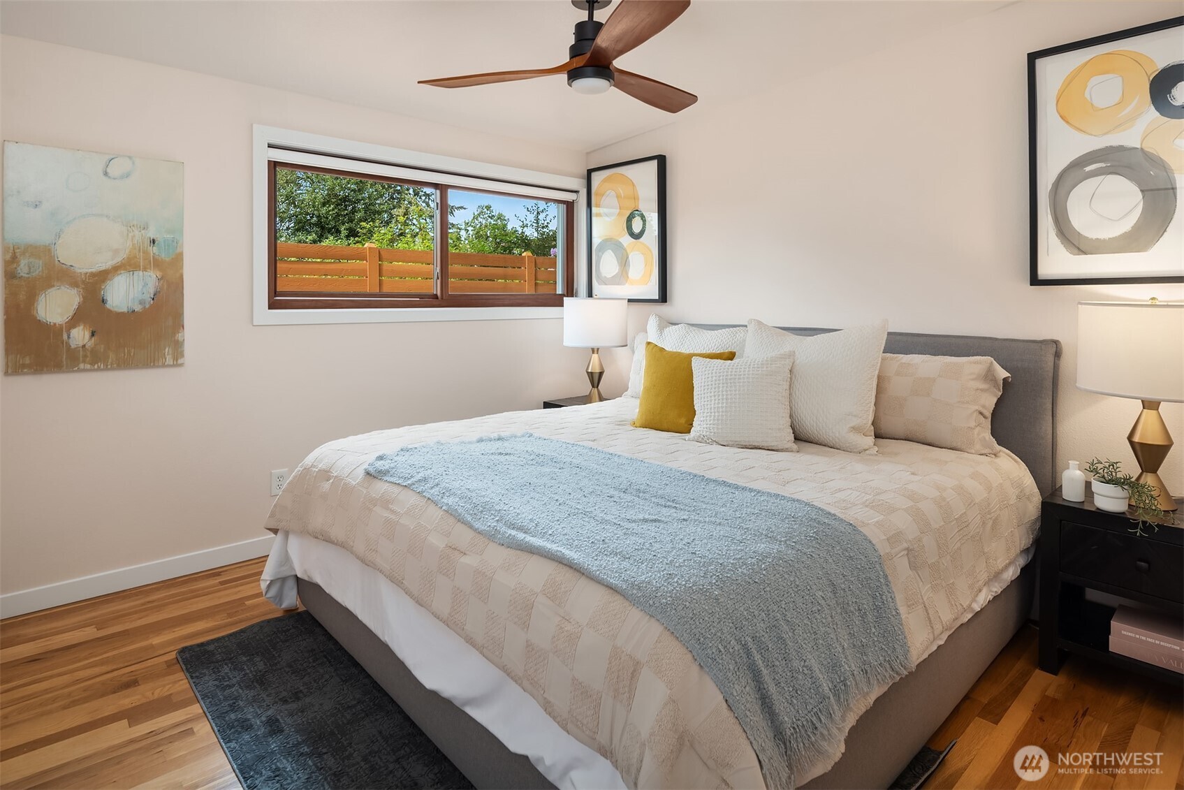 15634 SE 8th Street , Bellevue, WA 98008