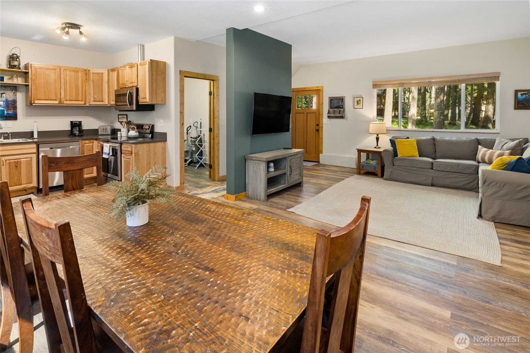 401 Why Worry Lane , Ronald, WA 98940