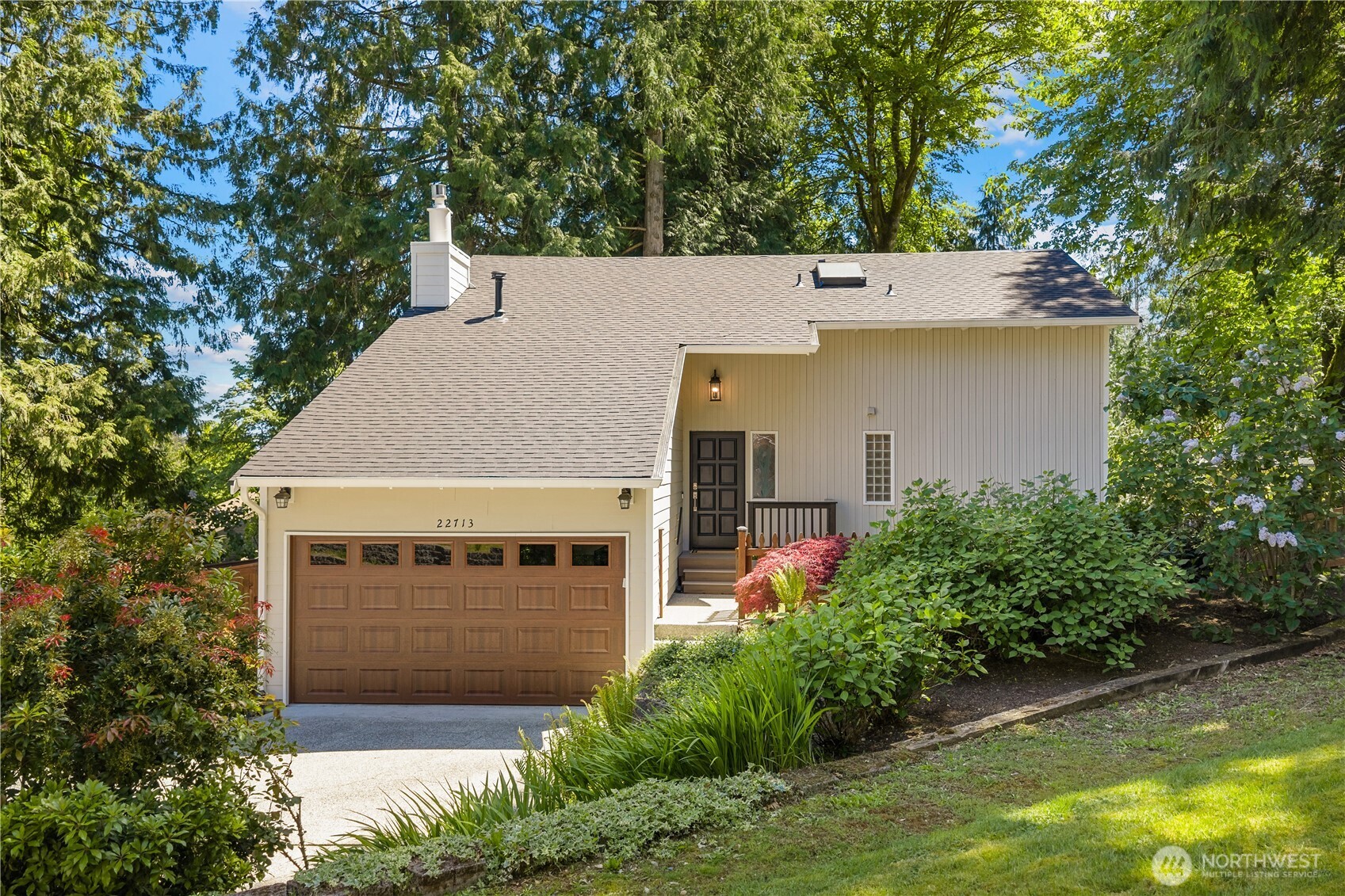22713 NE 12th Place , Sammamish, WA 98074