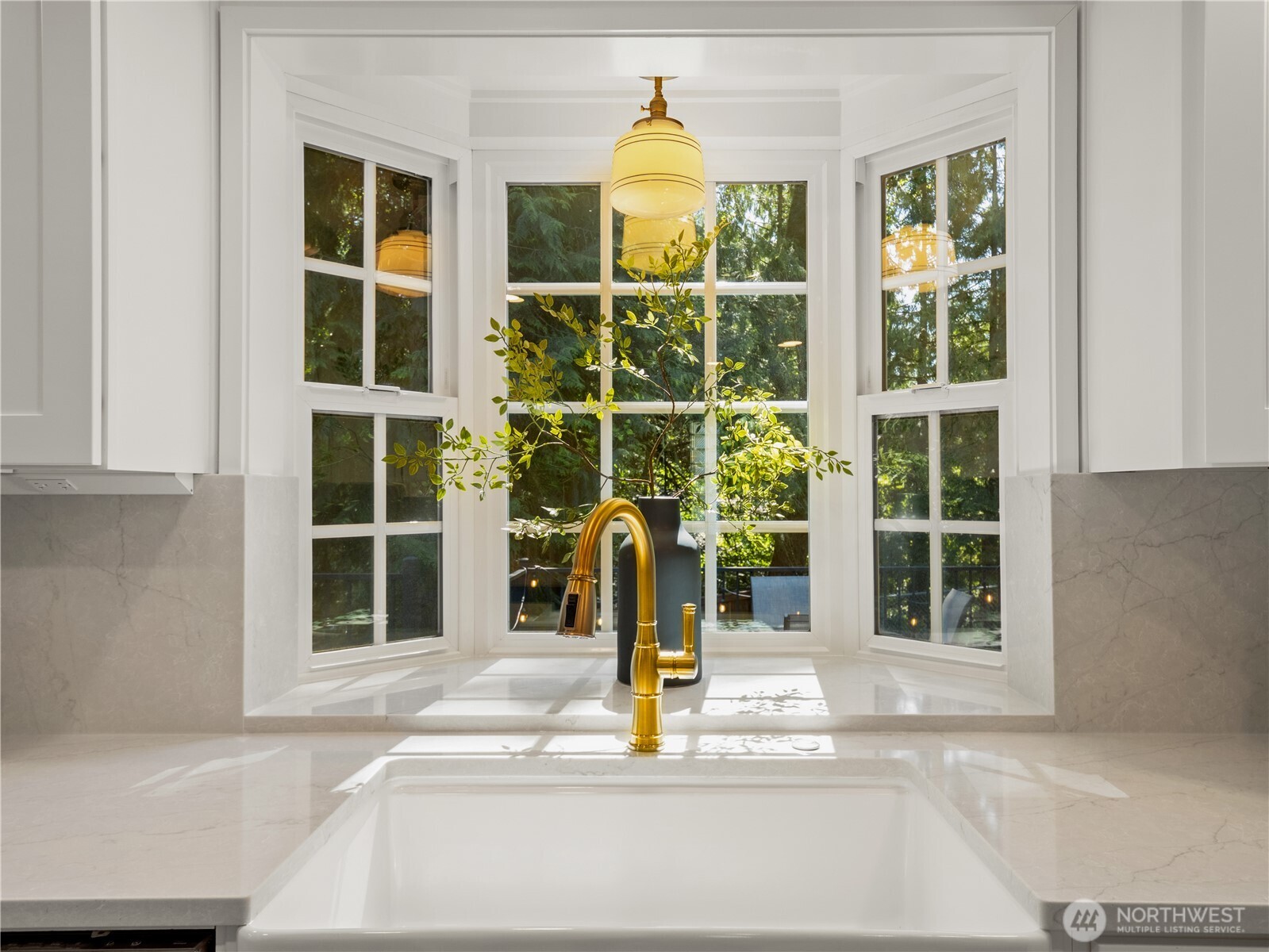 22713 NE 12th Place , Sammamish, WA 98074