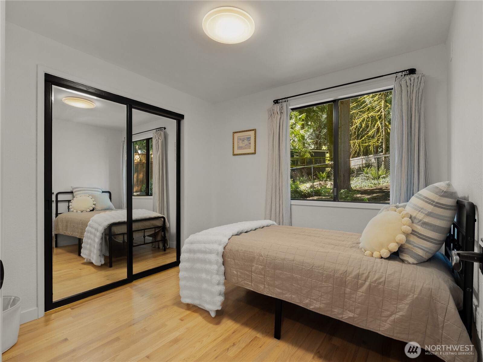 22713 NE 12th Place , Sammamish, WA 98074
