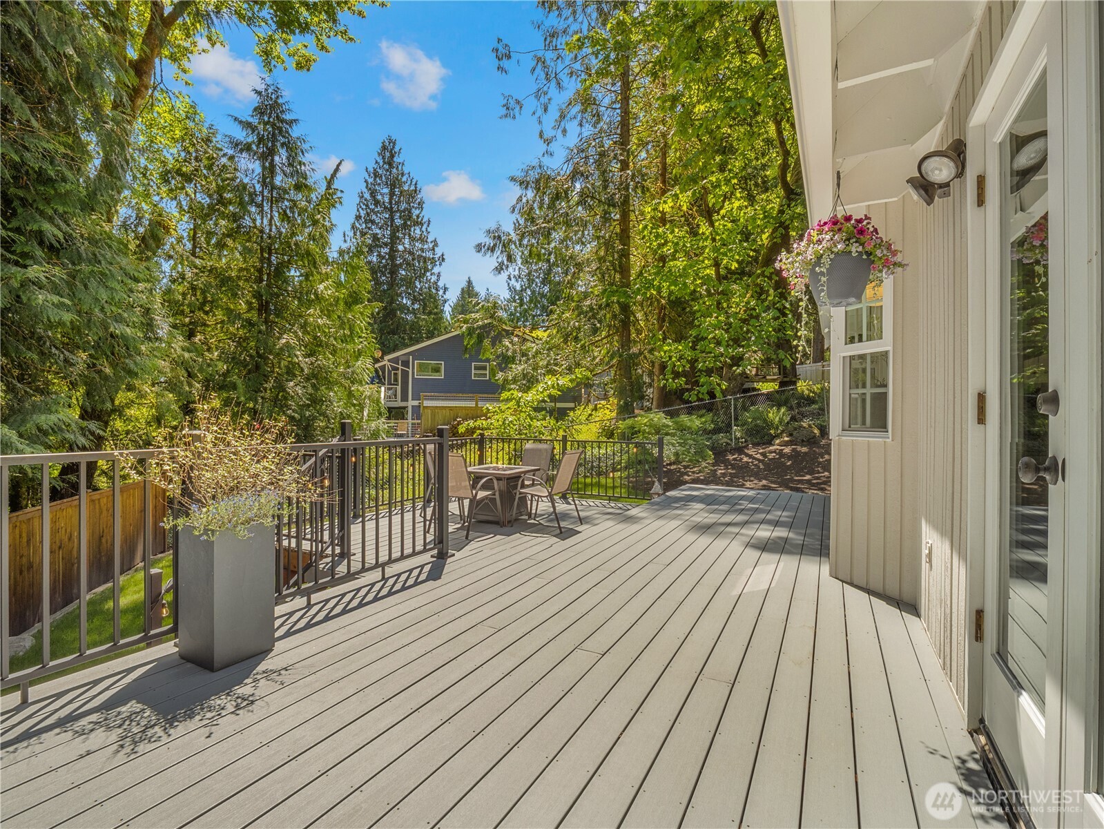 22713 NE 12th Place , Sammamish, WA 98074
