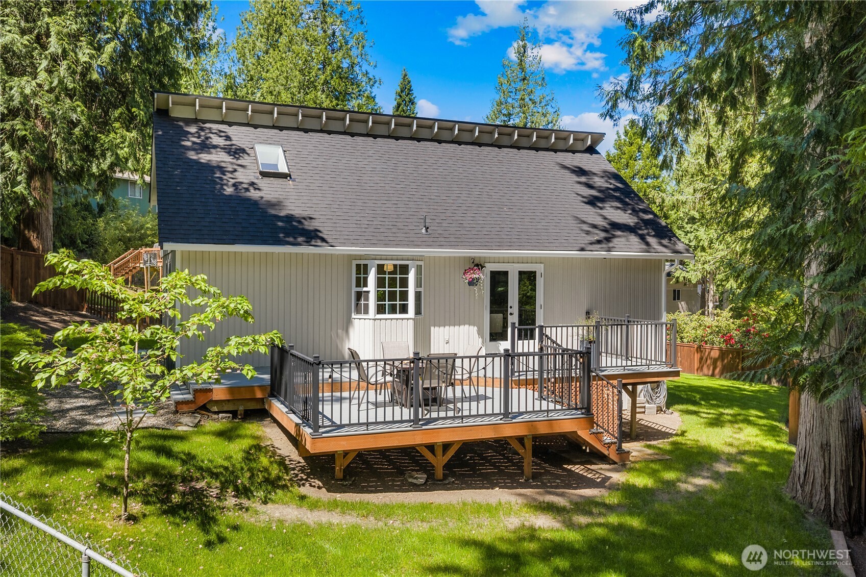22713 NE 12th Place , Sammamish, WA 98074