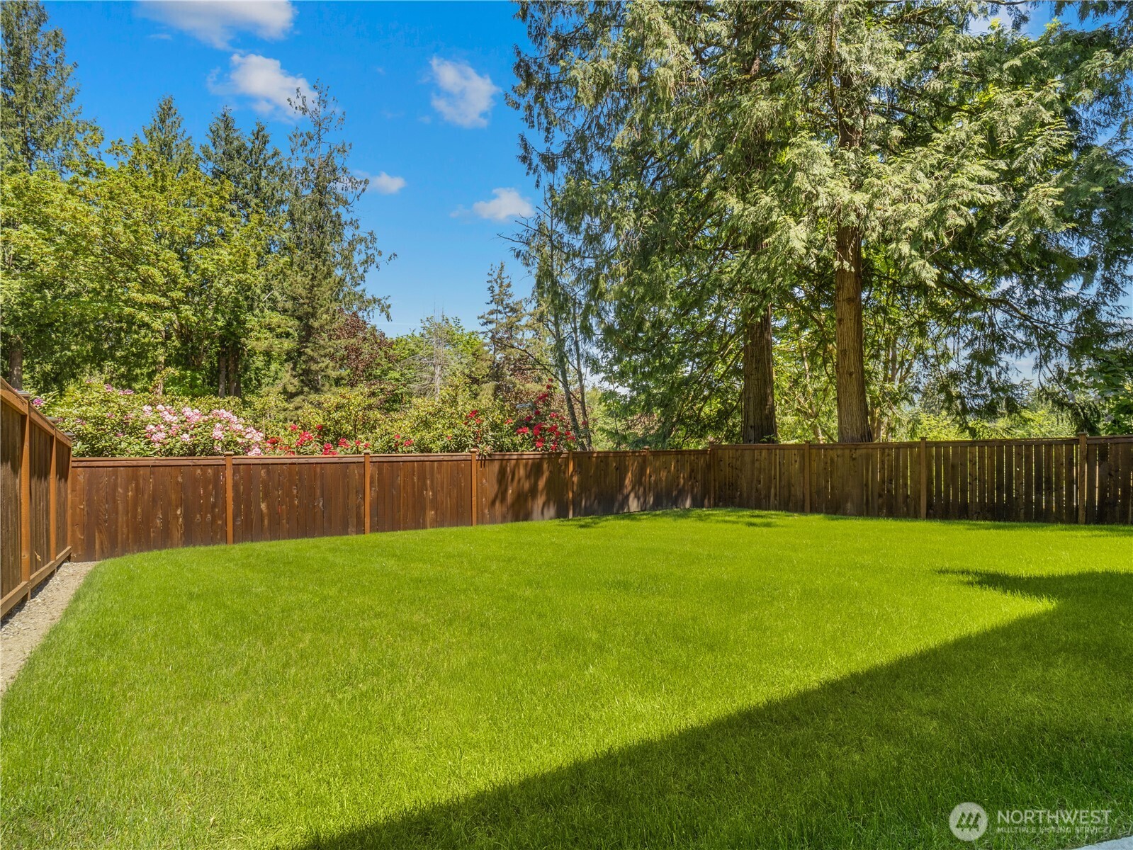 22713 NE 12th Place , Sammamish, WA 98074