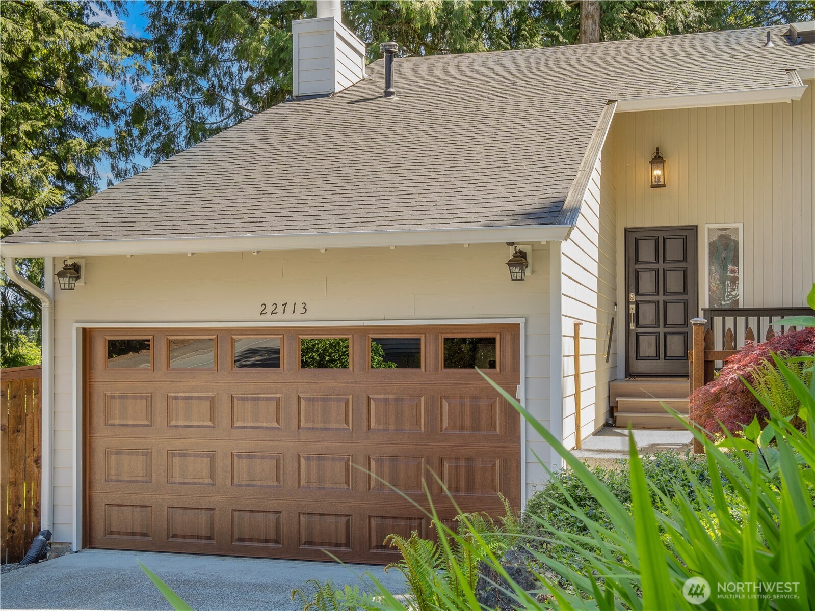 22713 NE 12th Place , Sammamish, WA 98074