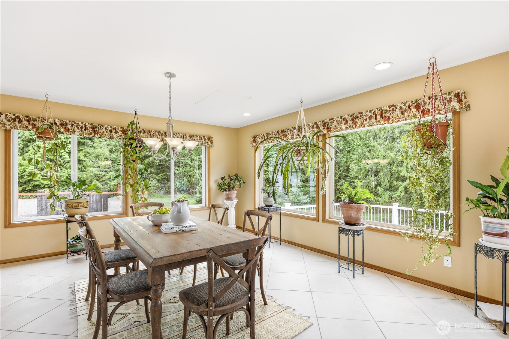 291 Fawn Meadow Road , Chimacum, WA 98325