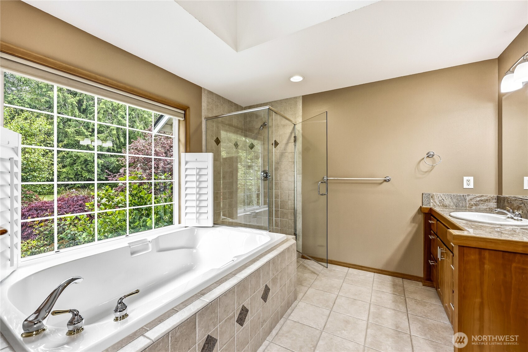 291 Fawn Meadow Road , Chimacum, WA 98325