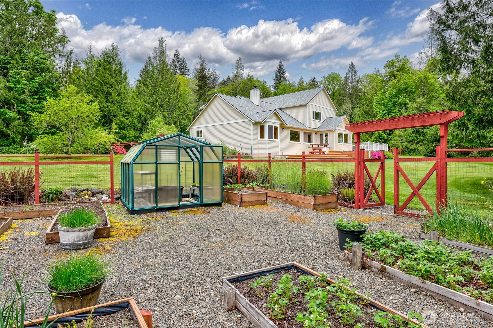 291 Fawn Meadow Road , Chimacum, WA 98325