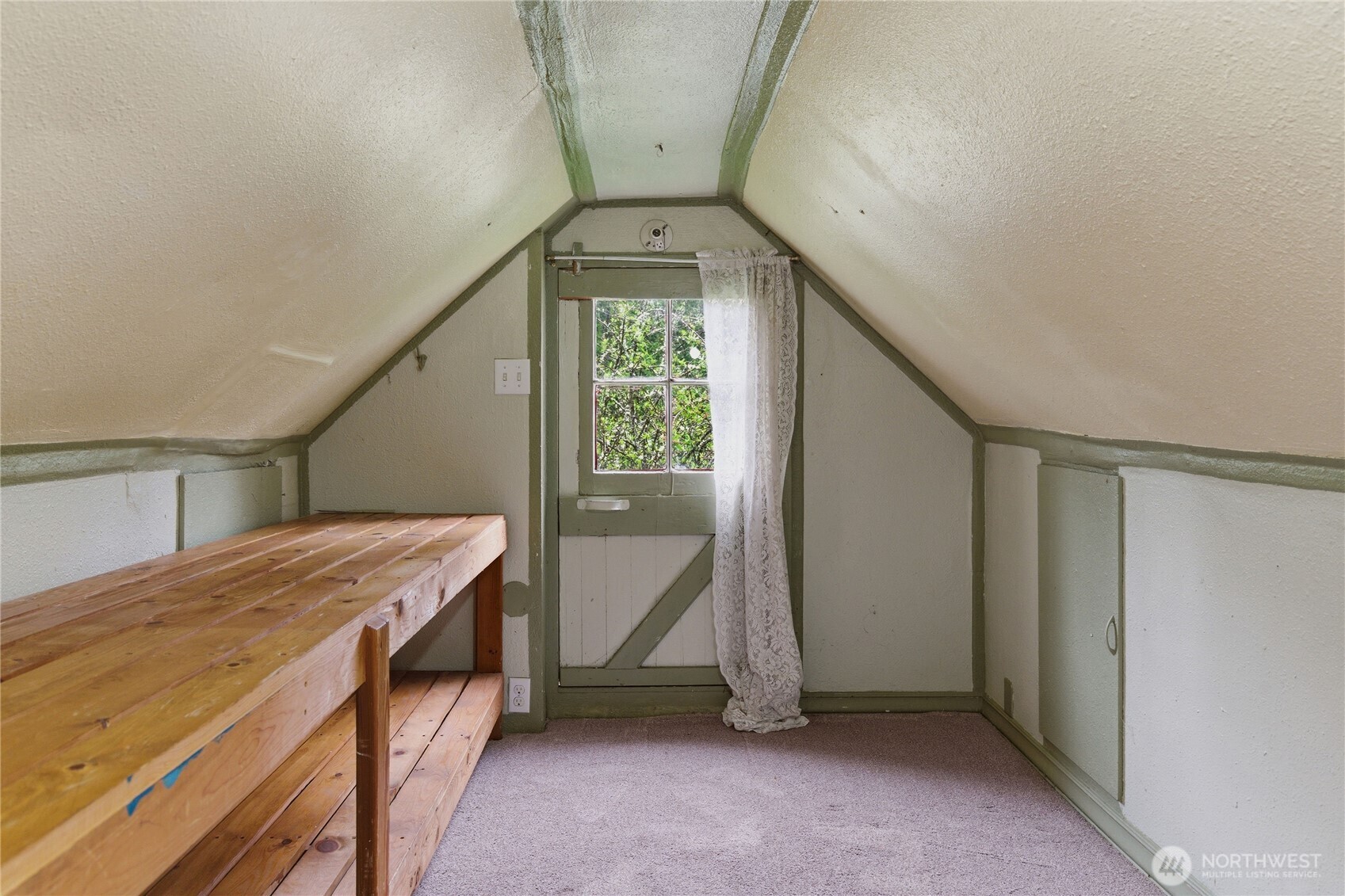 6557 Cultus Bay Road , Clinton, WA 98236