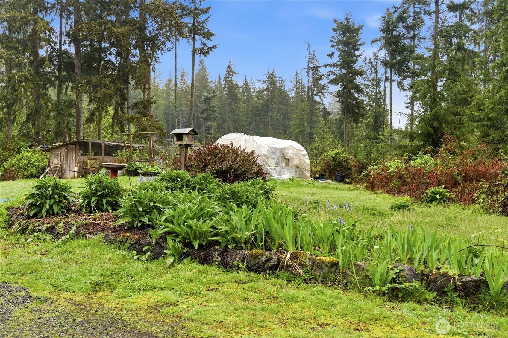 6557 Cultus Bay Road , Clinton, WA 98236