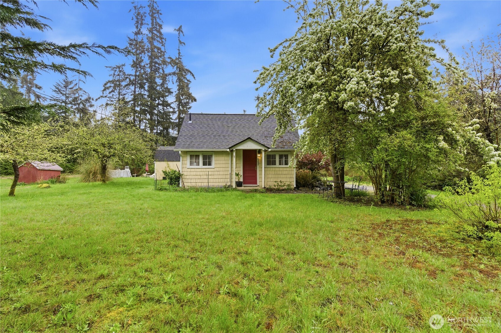 6557 Cultus Bay Road , Clinton, WA 98236