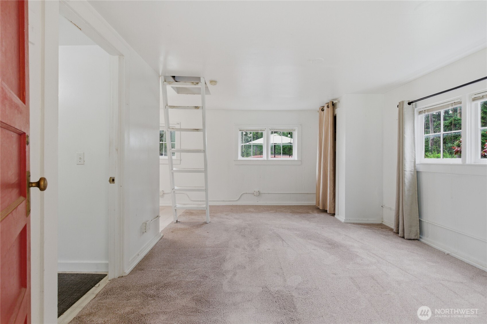 6557 Cultus Bay Road , Clinton, WA 98236