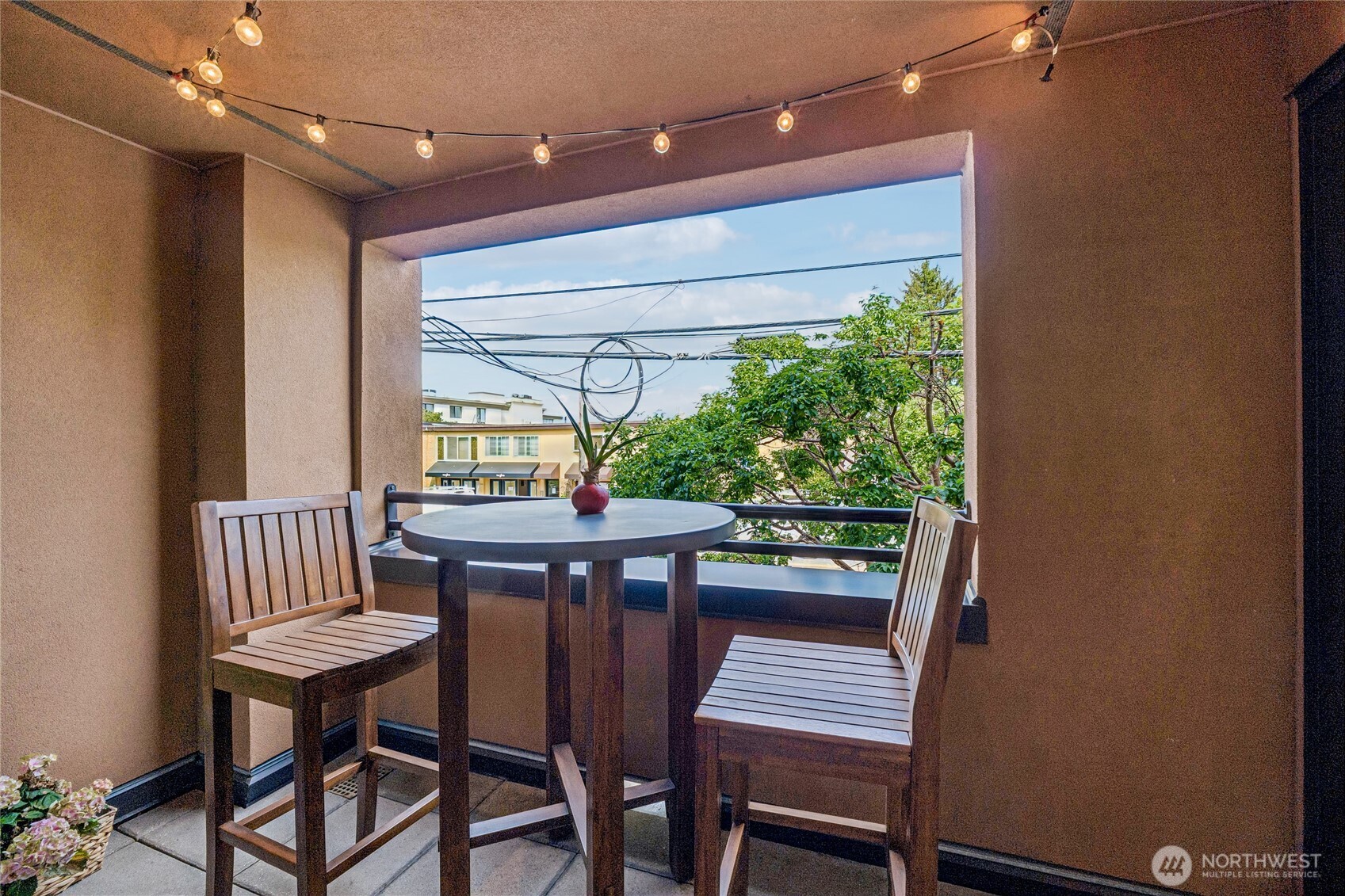 1929 43rd Avenue E #200, Seattle, WA 98112