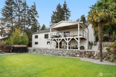 11016 46th Street E, Edgewood, WA 98372-2354