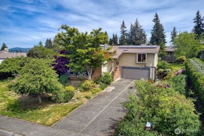 1008 W Toledo Street , Bellingham, WA 98229